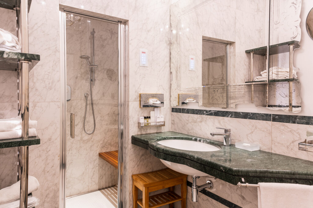 Art Hotel Commercianti - Bologna